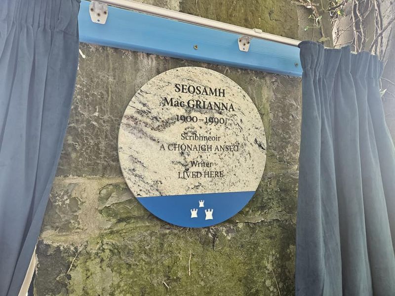 Honouring Writer Seosamh Mac Grianna with a Plaque in St. Anne's Park